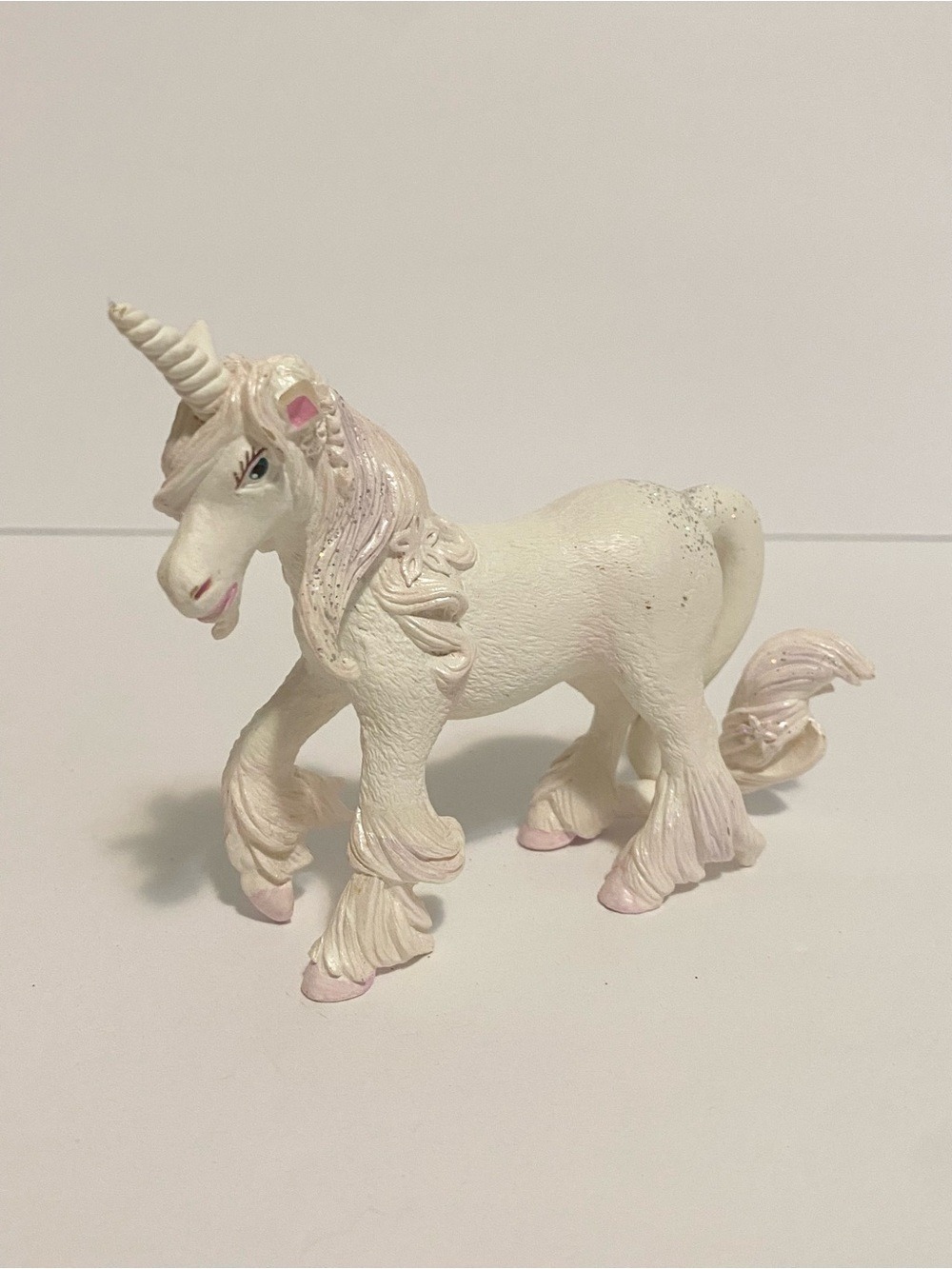 Papo The Enchanted World The Enchanted Unicorn Figure White Pink Glitter 5” Toy